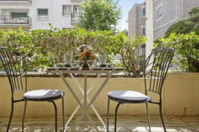 Modern 1br with terrace 5 min from Biarritzs Grande Plage Welkeys
